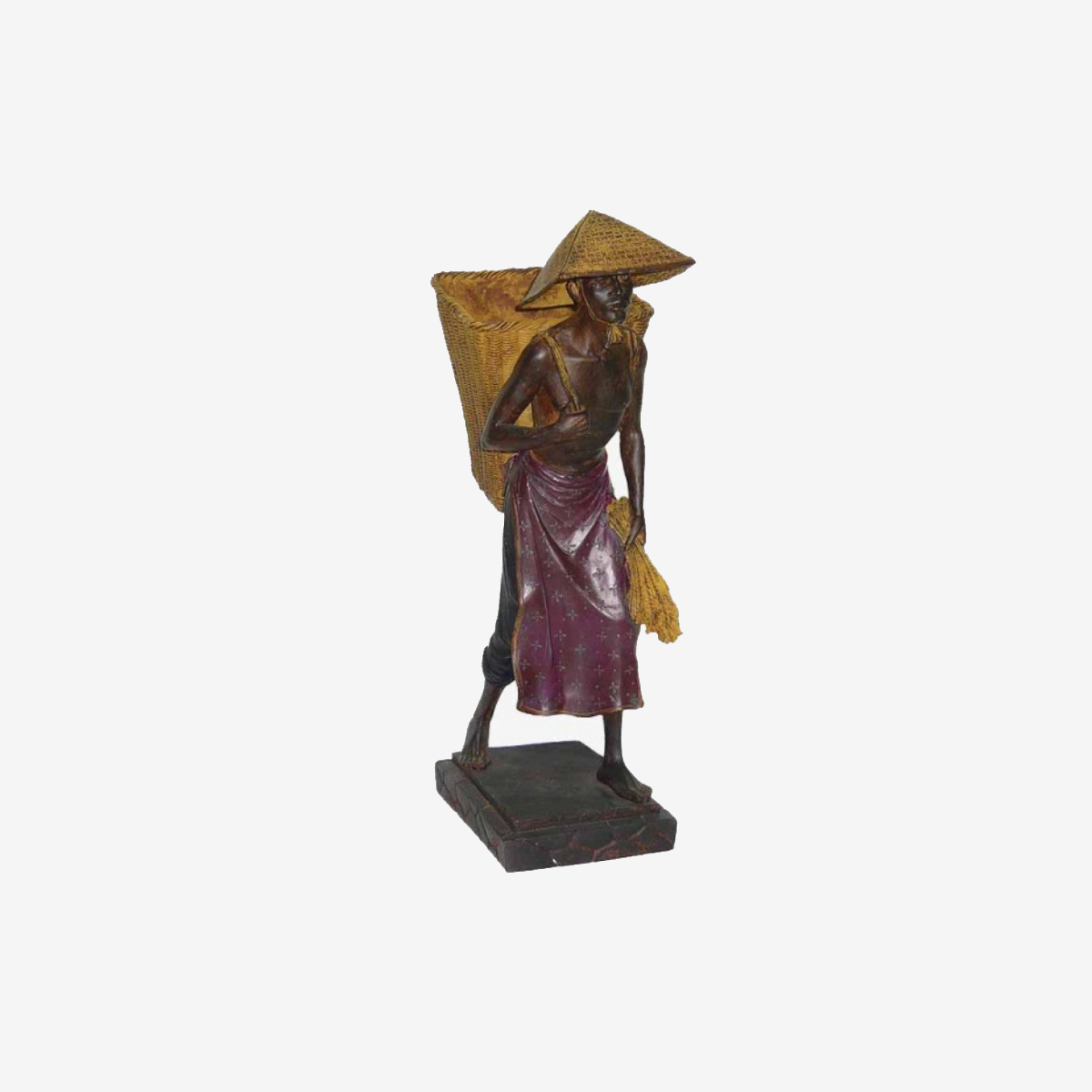 FIGURA DECORATIVA SR. CON CESTO EN LA ESPALDA 14X21X44CM